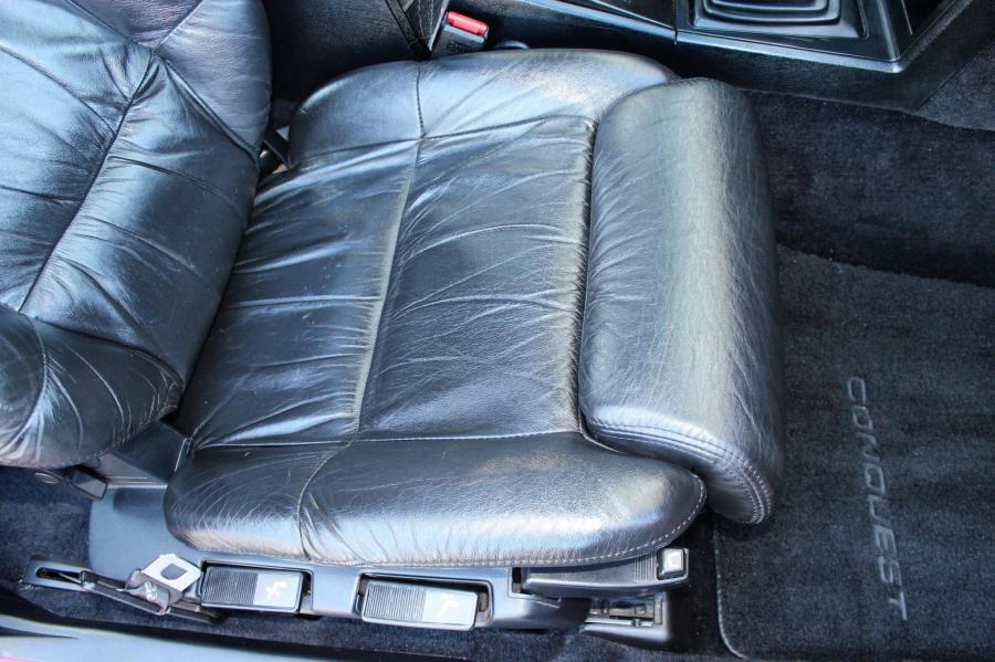 Интерьер Chrysler Conquest TSi 1987 года  (фото 58 из 137)